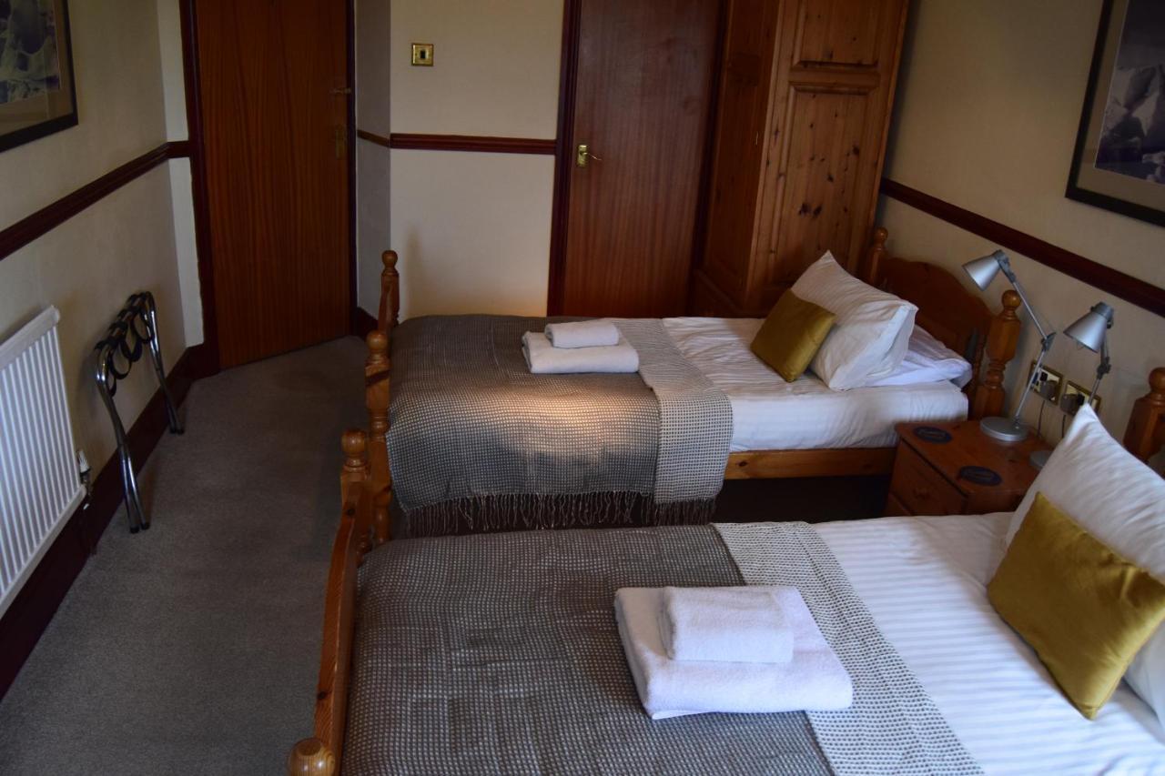 סאונדרספוט Cwmwennol Country House מראה חיצוני תמונה
